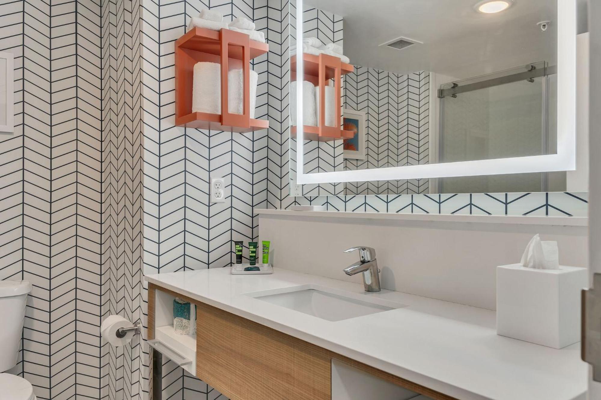 Holiday Inn Express & Suites Destin - Miramar Beach By Ihg Екстериор снимка